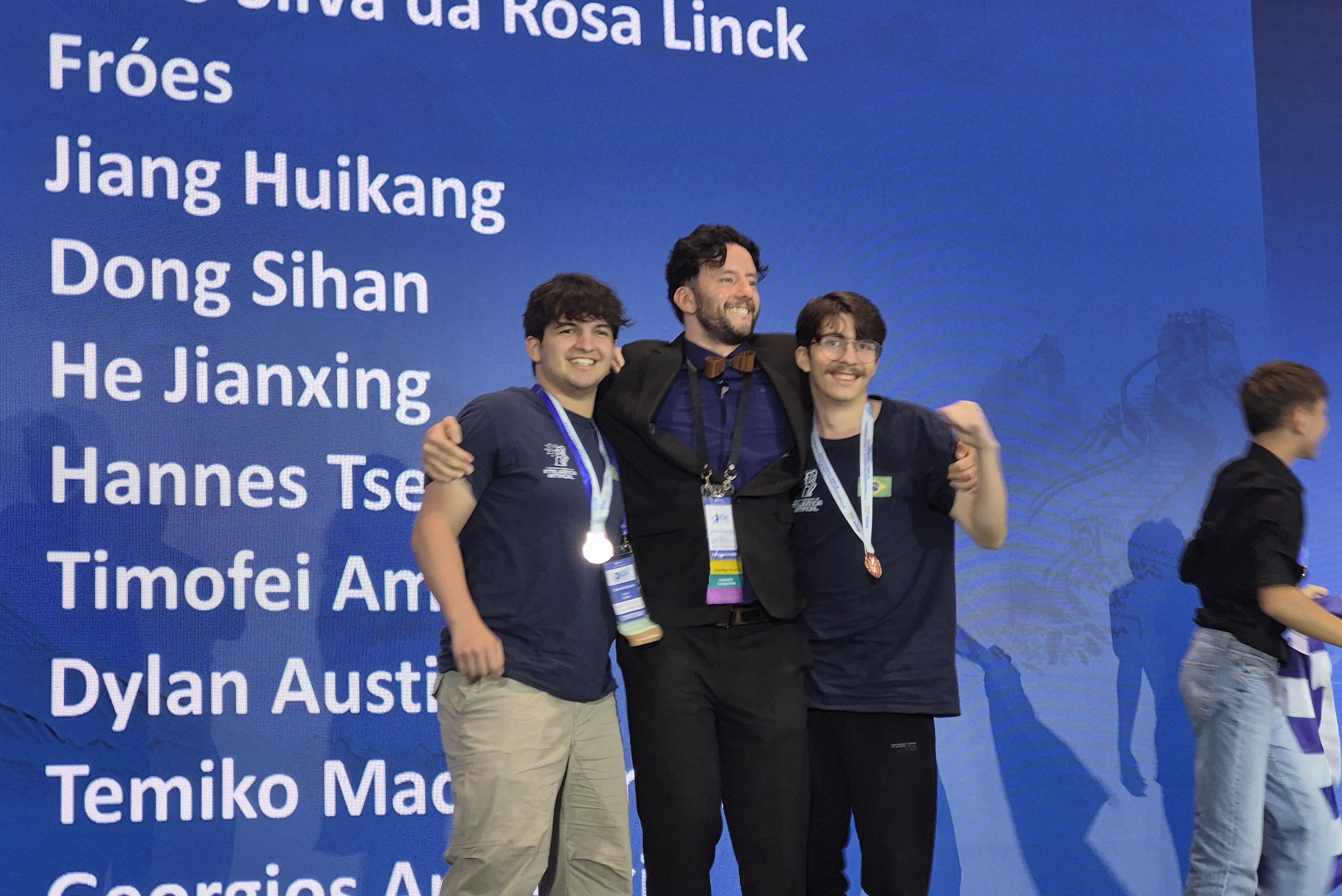 Seleção e treinamento da equipe brasileira para a Olimpíada Internacional de IA - IOAI